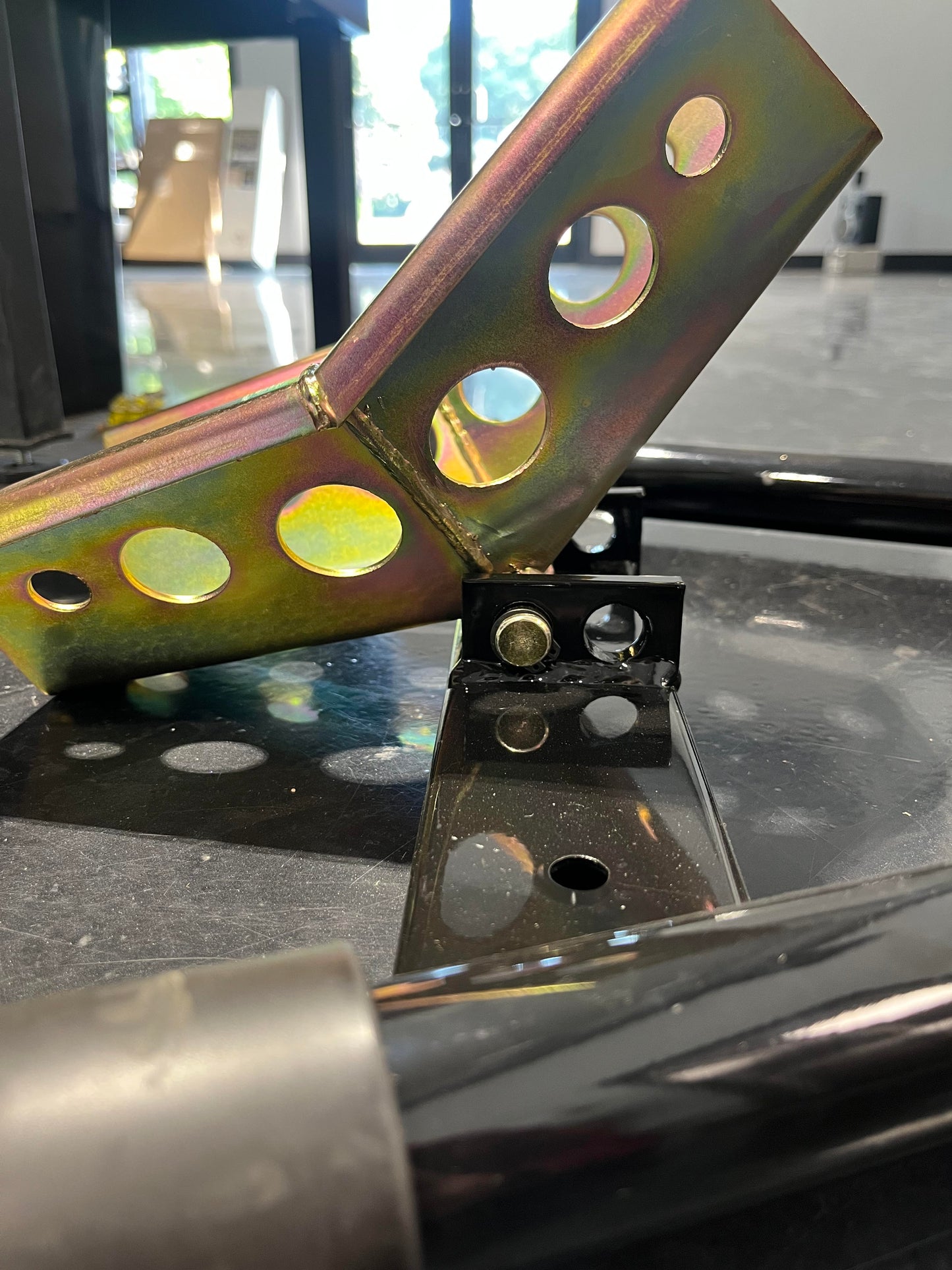 Wheel chock 12-19"