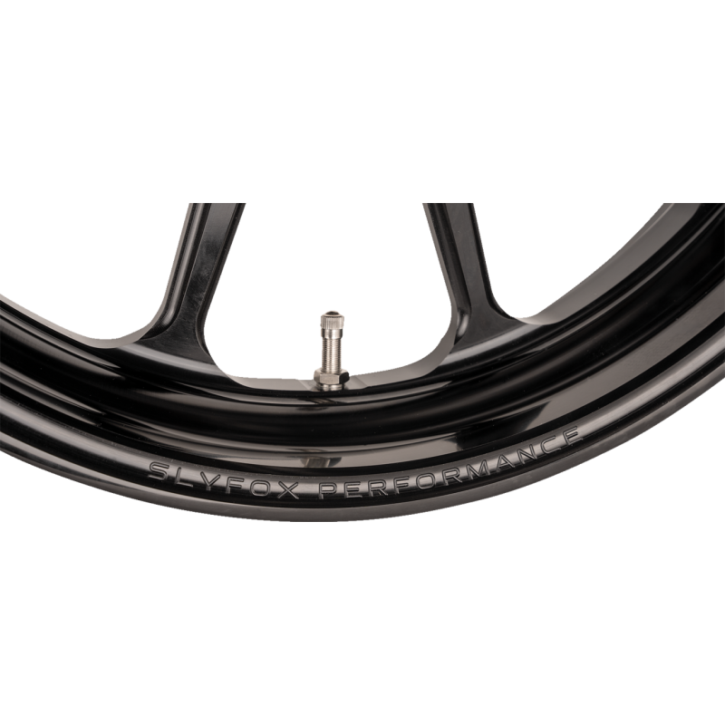 WHL F TPRO BLK 21X3.5 ABS