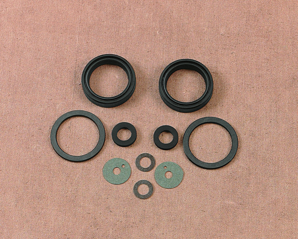 49-77 FORK SEAL KIT W/METAL SPACER (KIT