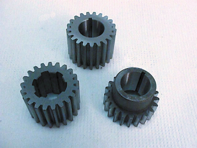 77-89 B/T PINION GEAR RED  S&S