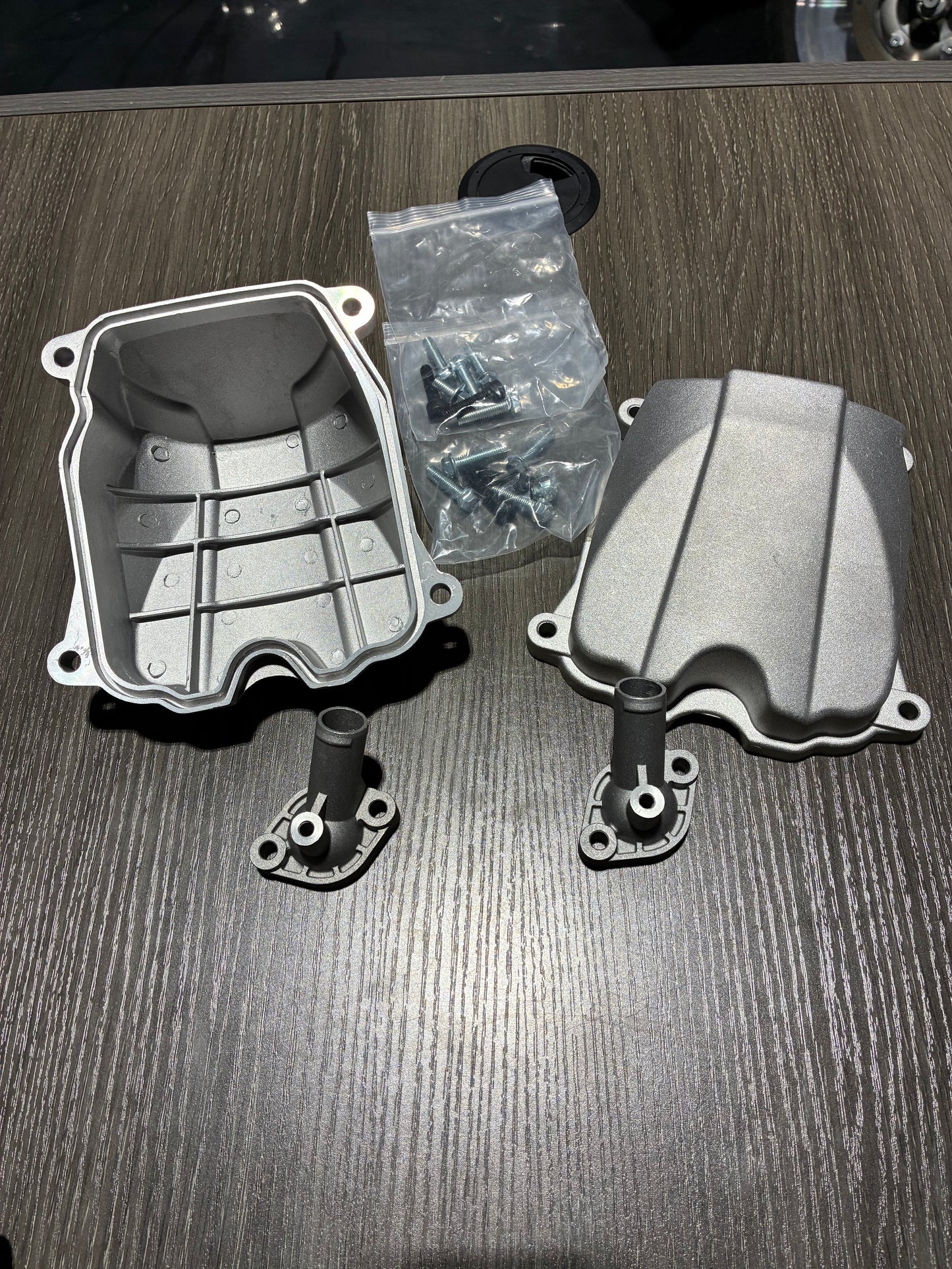 Aluminum  valve cover and water neck set canam