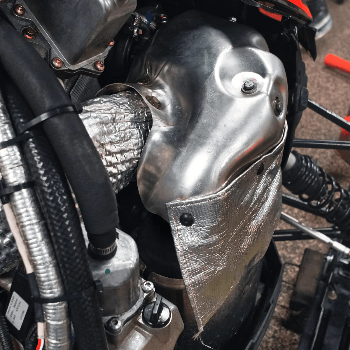 STAINLESS STEEL 2.5'' QUIET EXHAUST - 998 ENGINE